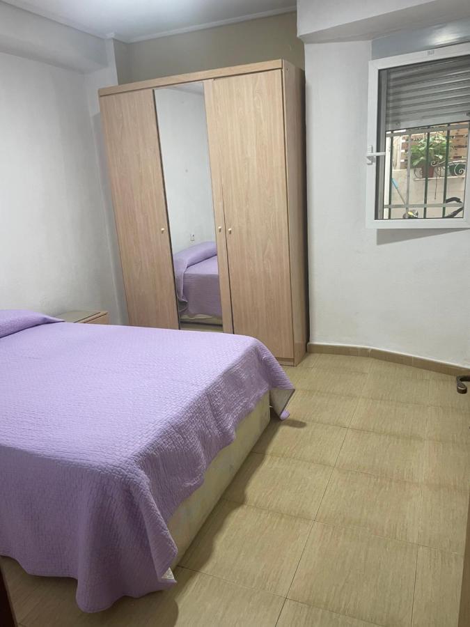 Habitacion Privada Workstay Валенсия Екстериор снимка